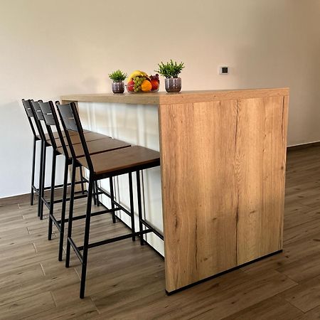 Apartmani Mlinar - Two Bedroom Apartment With Seaview Grebaštica Zewnętrze zdjęcie