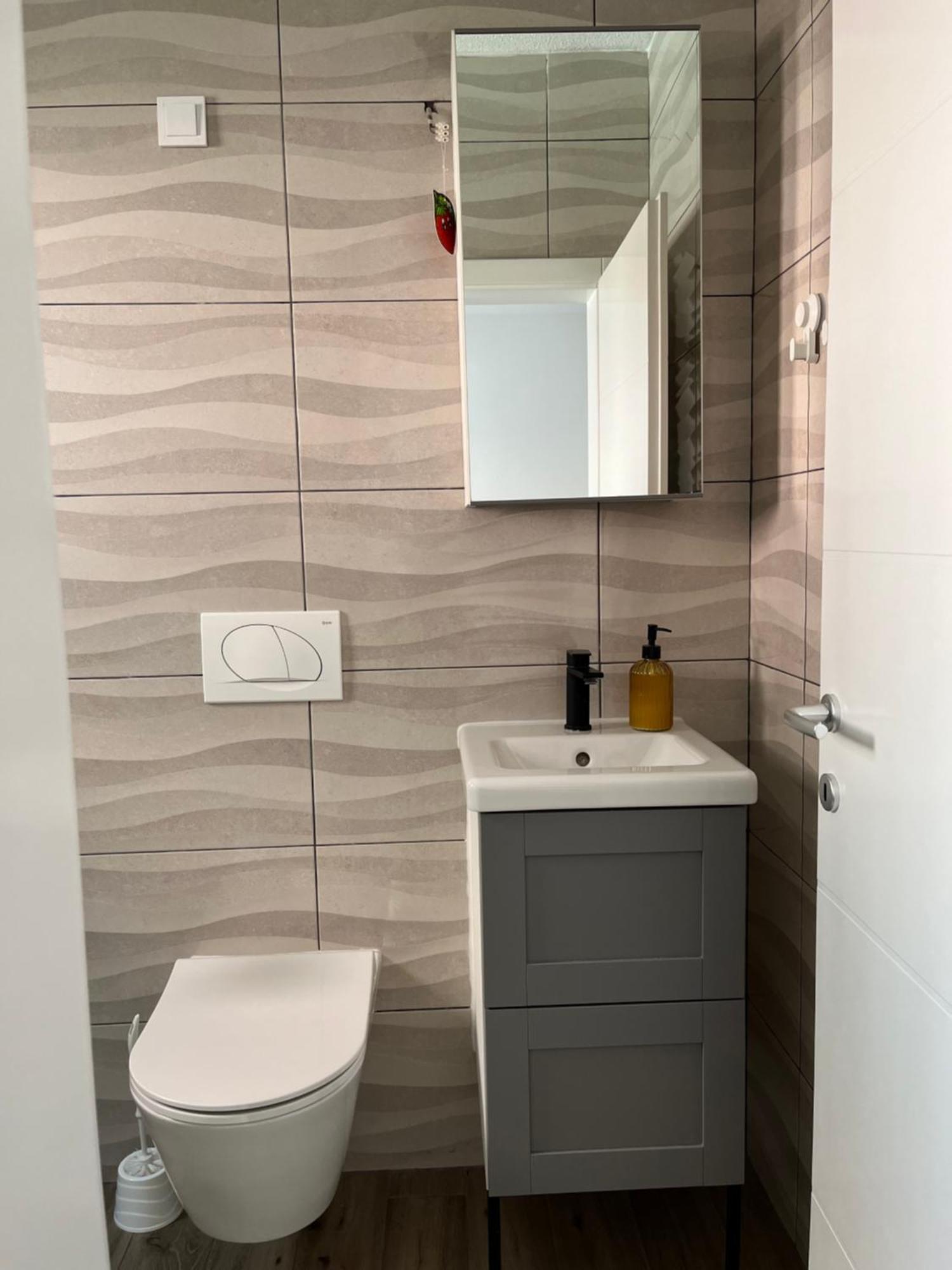 Apartmani Mlinar - Two Bedroom Apartment With Seaview Grebaštica Zewnętrze zdjęcie