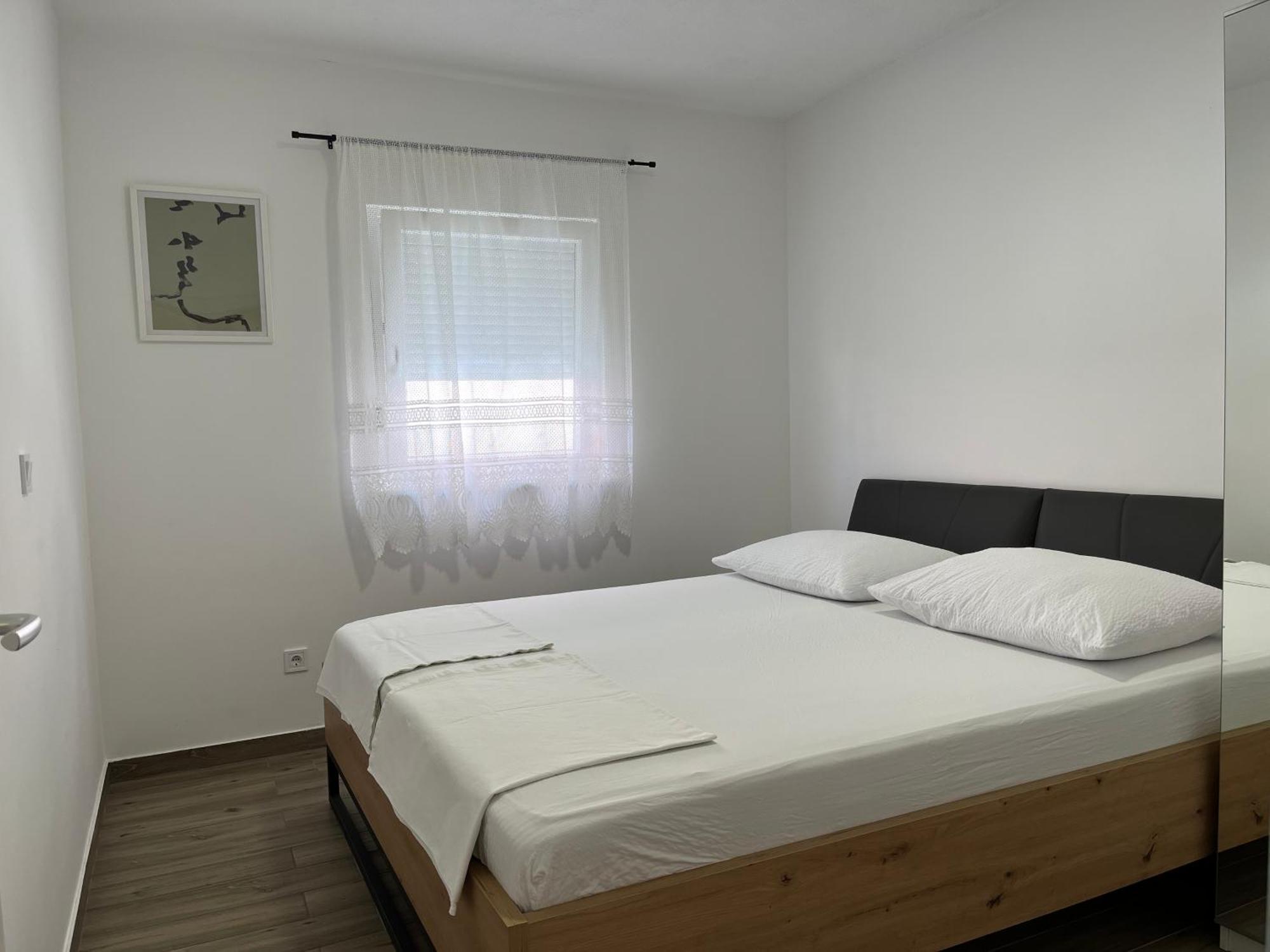 Apartmani Mlinar - Two Bedroom Apartment With Seaview Grebaštica Zewnętrze zdjęcie